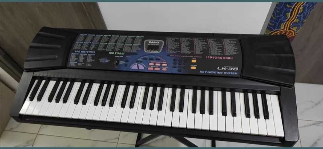 Pian Casio LK-30 Key lighting system