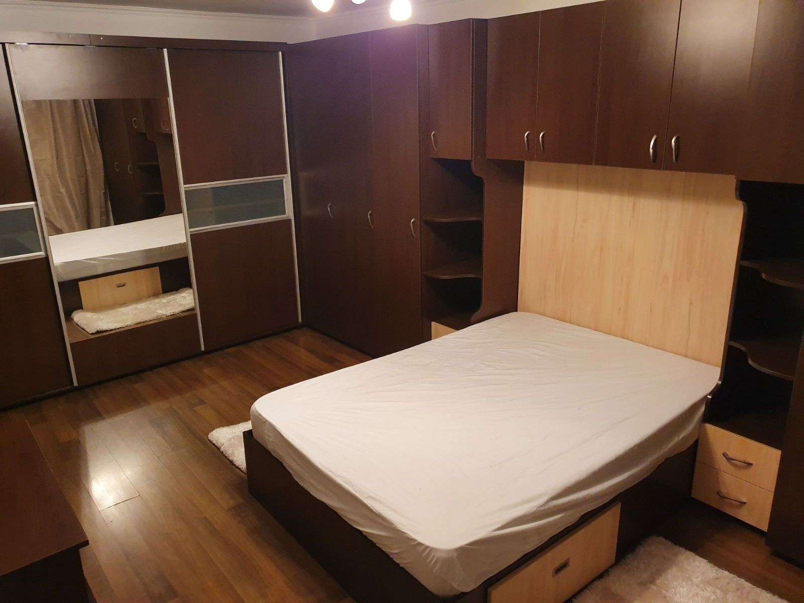 Liber. Închiriez apartment 2CAM D în zona Tudor Neculai