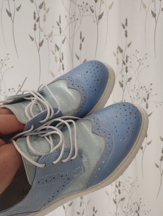 Pantofi eleganți femei