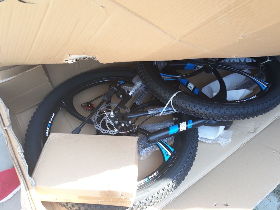 Bicicleta 3.0 cauciucuri.De munte.noi