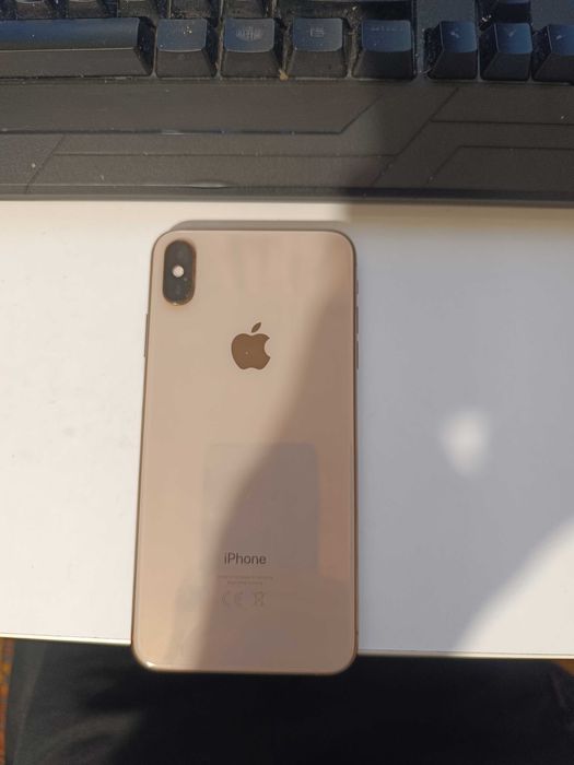 Продавам Iphone XS MAX 64 GB 100%