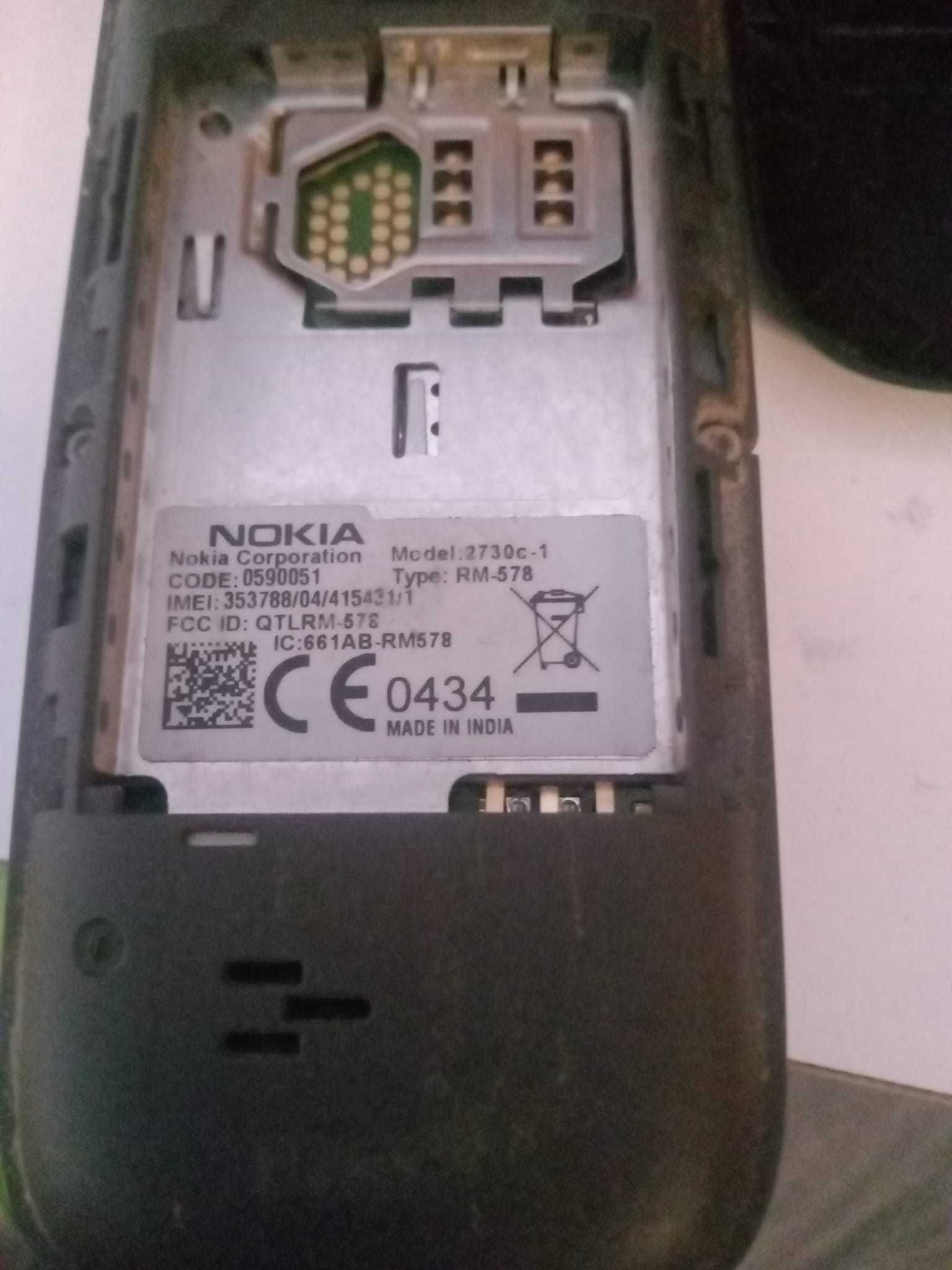 Telefon Nokia 2730 C1 funcționează bine