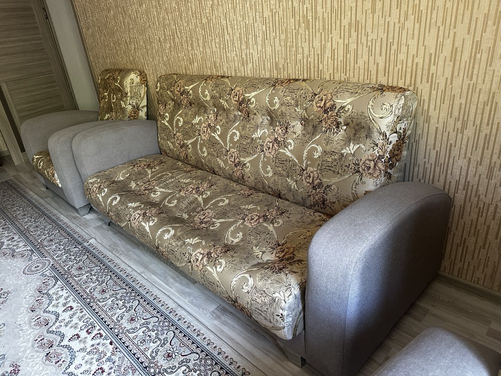 Диван (раскладной) с 2 креслами
