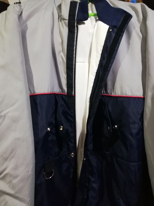 Vând salopetă/combinezon de iarnă, gros, mărimea M, marca Thinsulate