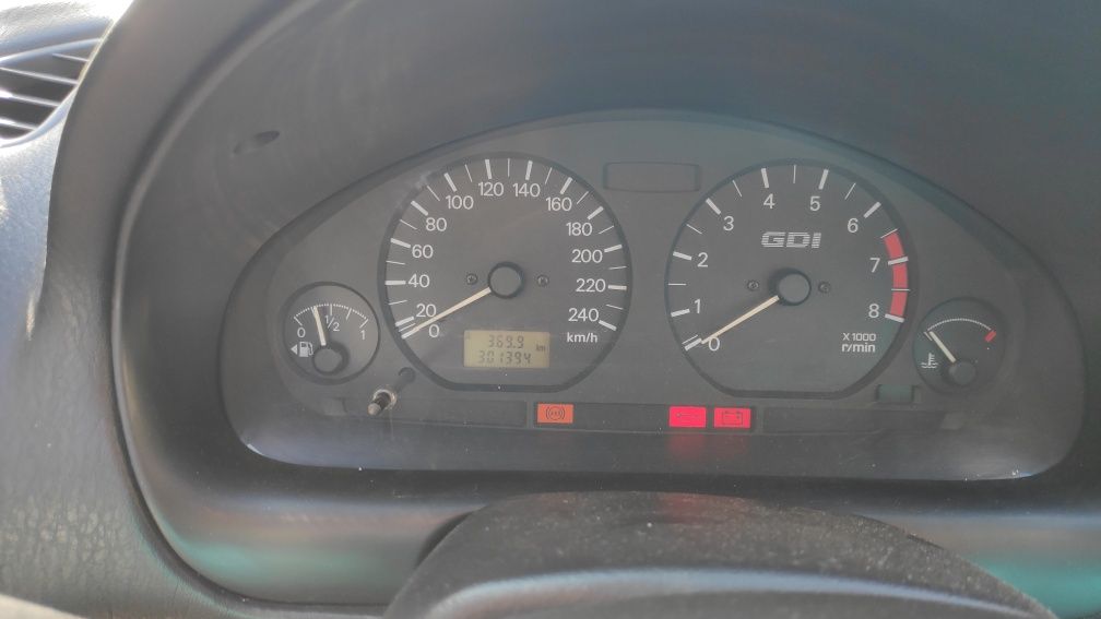 Mitsubishi Carisma