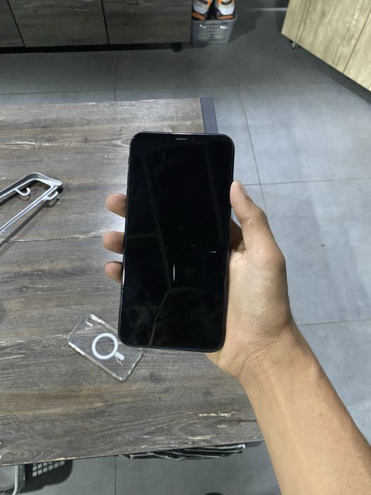 Iphone xs max 256 sotiladi