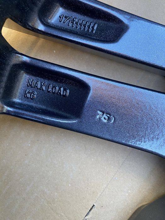 19 цола 5 х 114.3 мм Хюндай , Киа , Мазда , Тойота , Kia , Hyundai