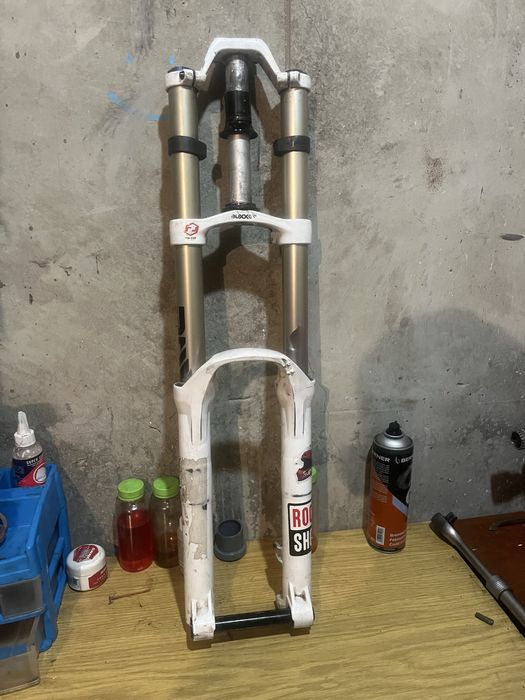 Rock shox boxxer 2012 200mm