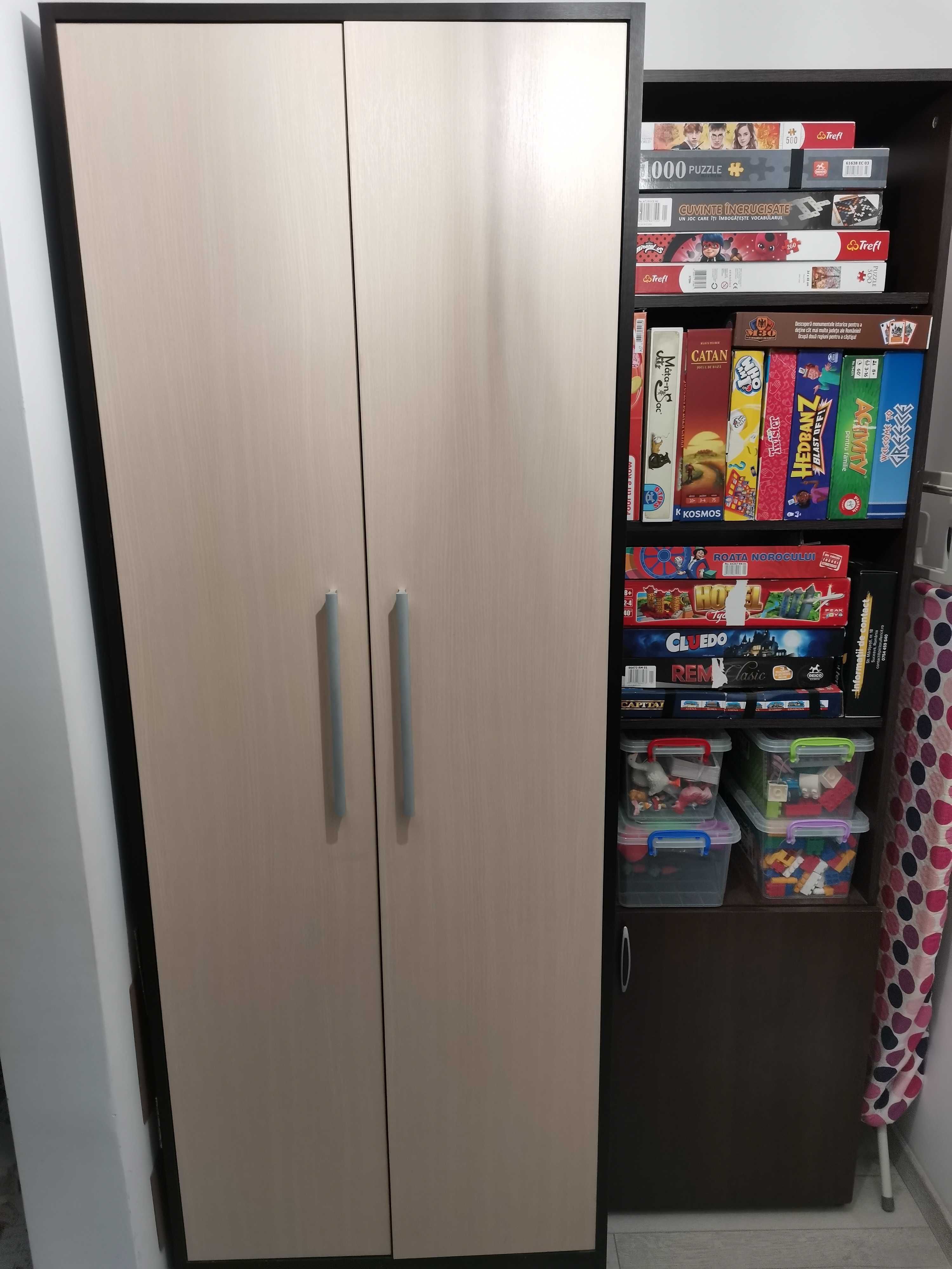 Bibliotecă modulară PFL crem/wenge cu vitrină – stare foarte bună