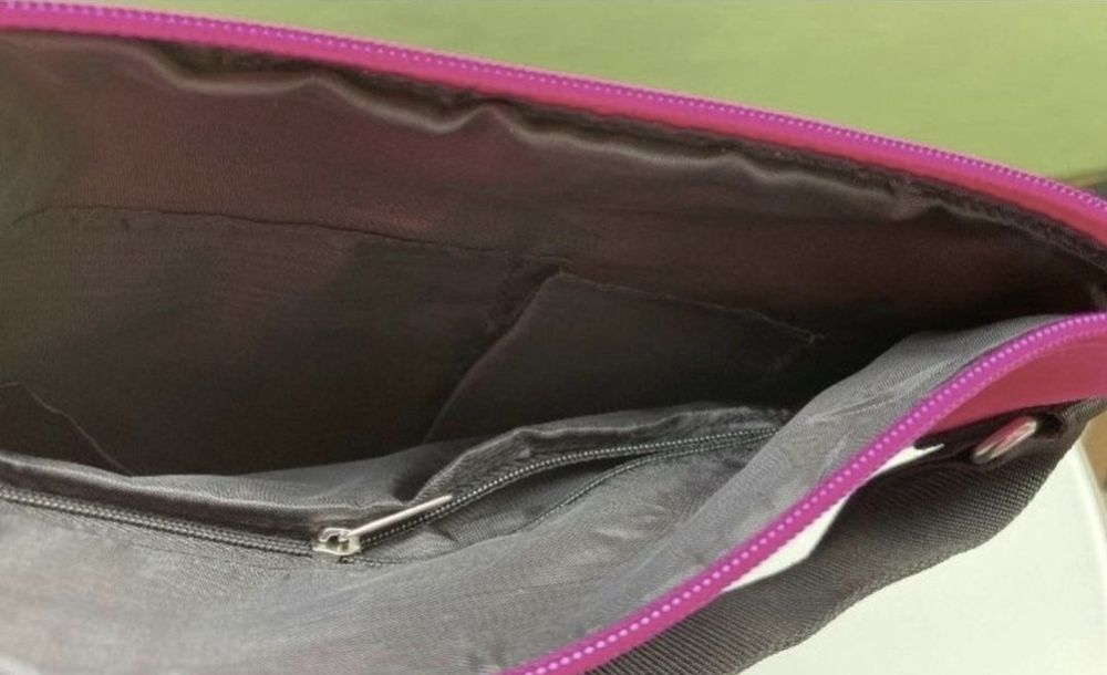 Geanta Color Avon, noua