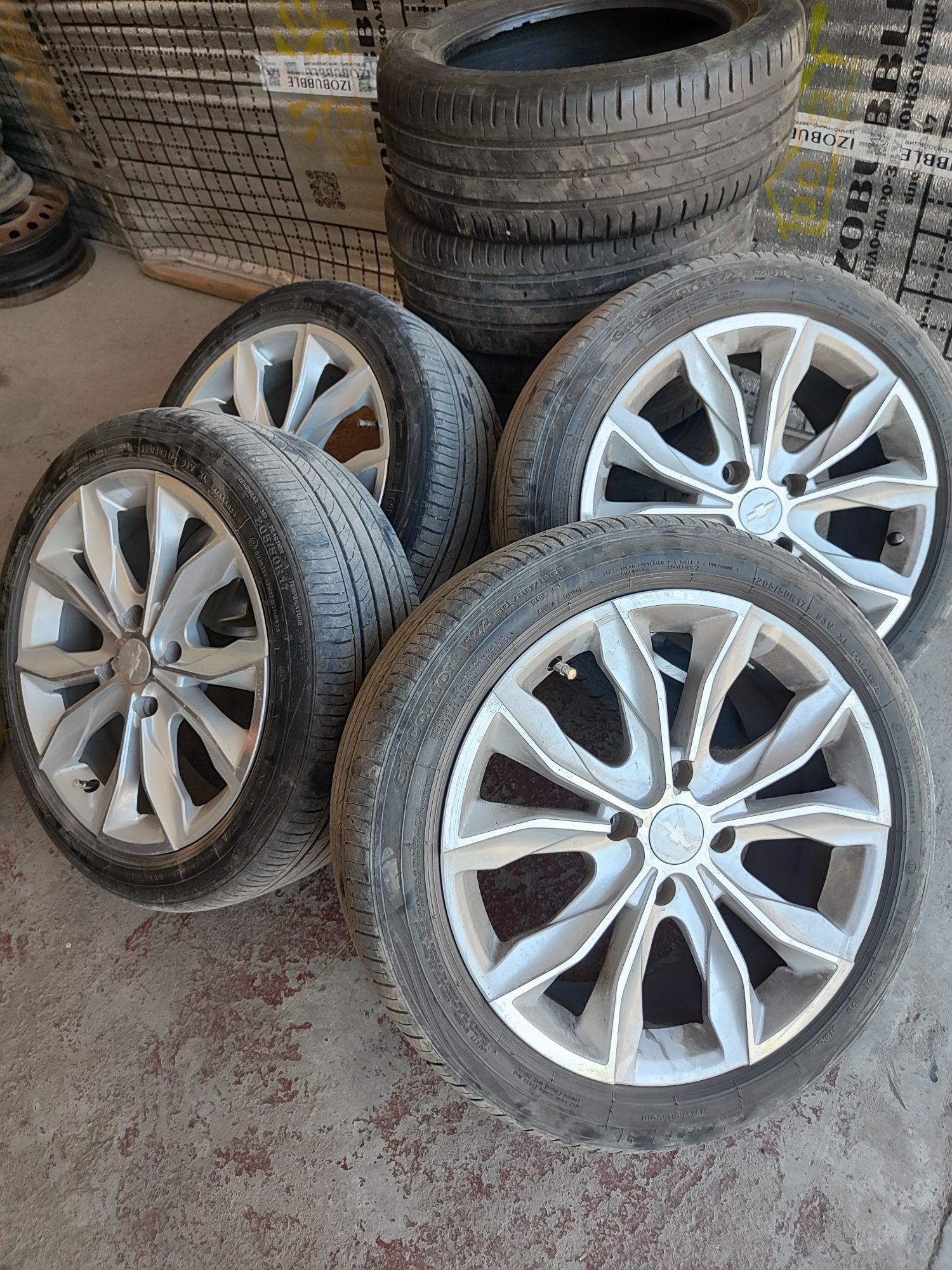 R17 malibu diska sotiladi aybi yoq holati zor
