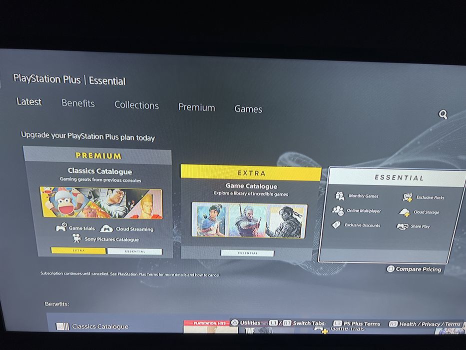продам Аккаунт С плейстейшен плюс essential