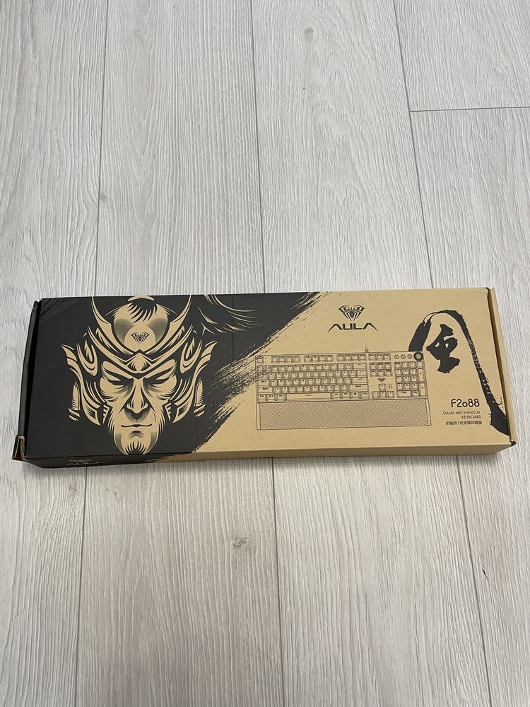 Продам новую клавиатуру AULA Fireshock V5 черный