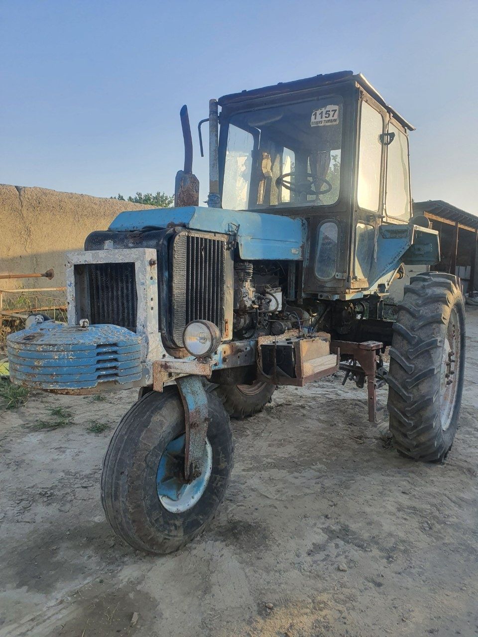 Traktor traktir TT100