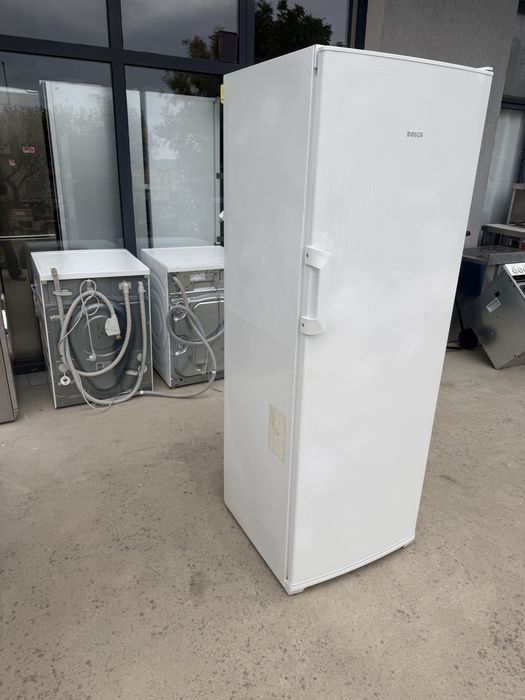 Хладилник - Охладител Bosch 170см