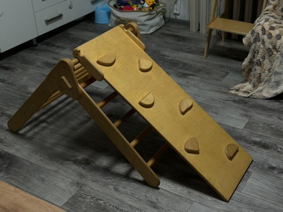 Продам детскую горку