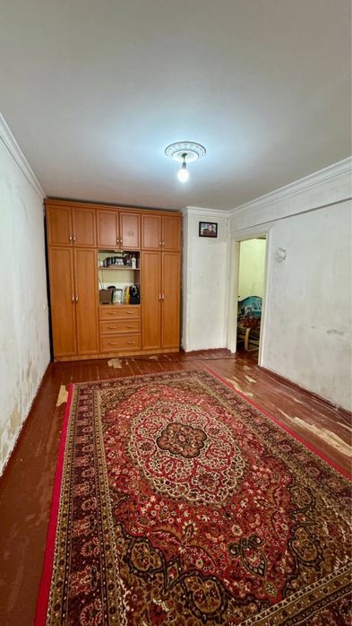 Кара камыш 1/2 Алмазарский район 1-2 х квартира 5 этажный,дом 3-этаж.