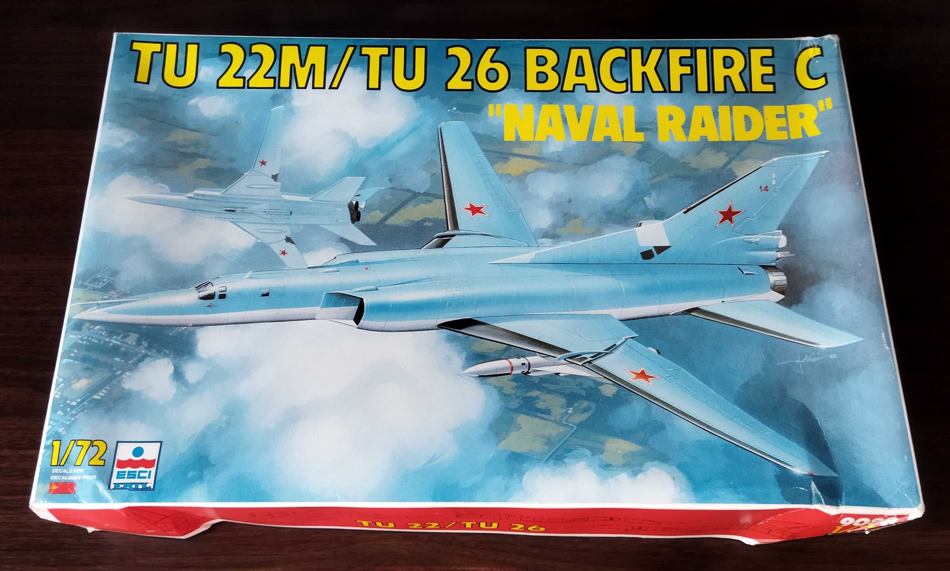 сборная модель самолета Ту-22м 1/72 пр. Италия!
