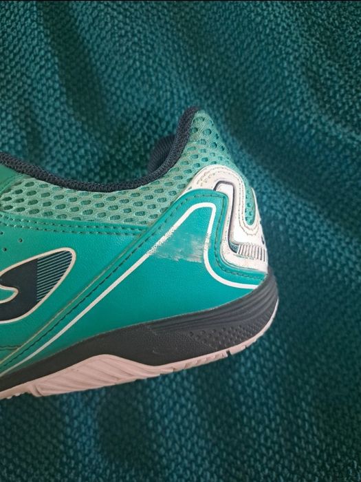Ghete de fotbal sala, Joma Maxima