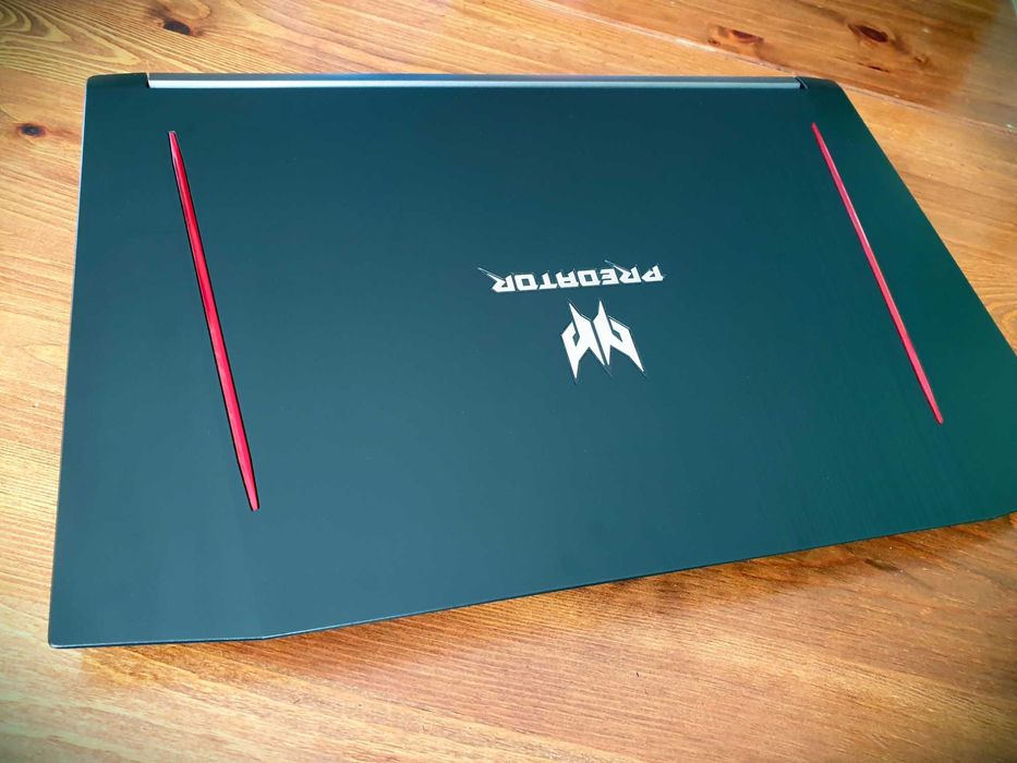 Геймърски Лаптоп Acer Predator Helios 300 N17C3, дисплей-17.3 инча