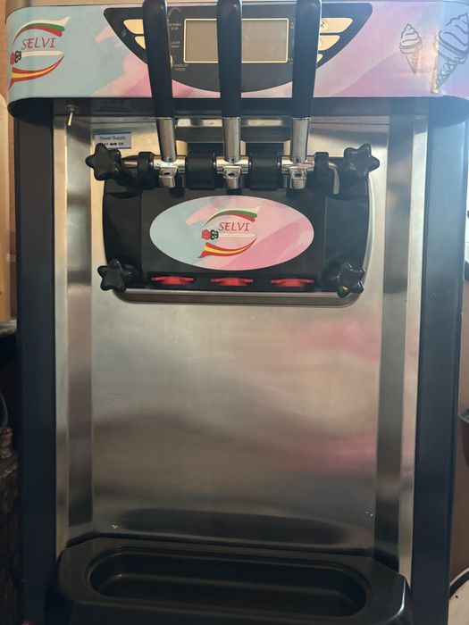 Монофазна машина за сладолед