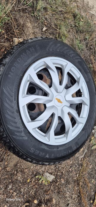Шины с дисками Nokian Nordman 8 в количестве 4 штук
