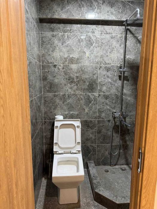 Сдается офис вторичный фонд. 
Ц4. Метро Абдуллы Кадыри