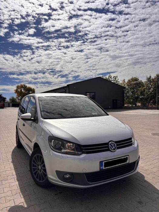 VW Volkswagen Touran 1.6 TDI 105 к.с. – 2012 г.