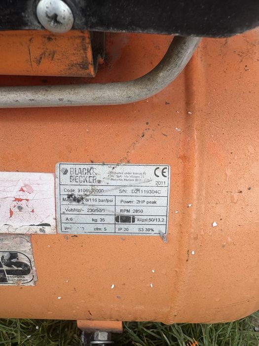 Vand compresor Black & Decker