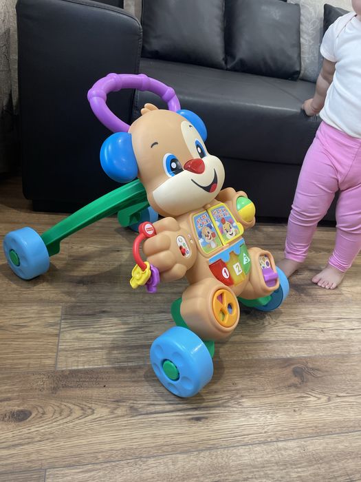 Antemergator cu activitati Fisher Price