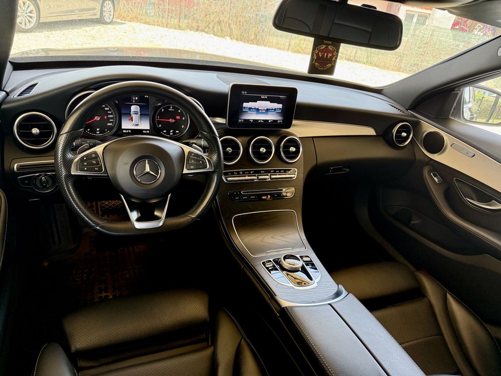 Mercedes-Benz C220 170cp AMG T 2018 proprietar camera led