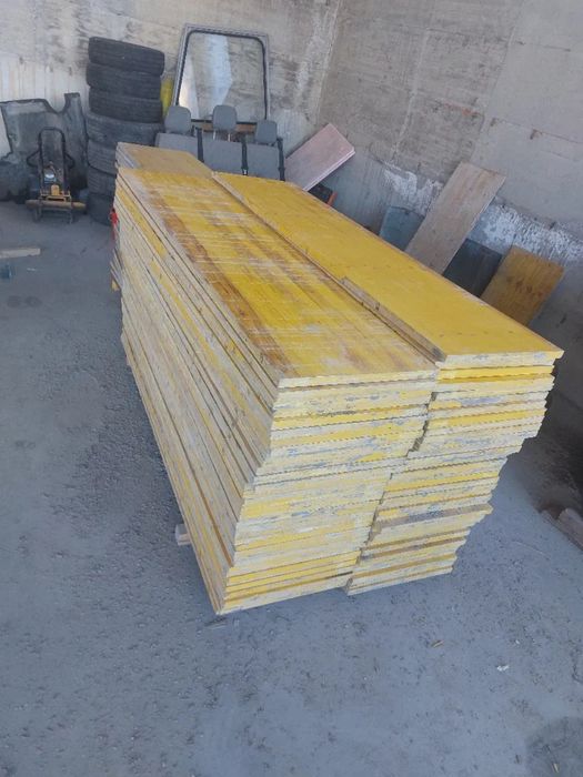 Inchiriez Panouri/Cofraje tip Doka 27MM