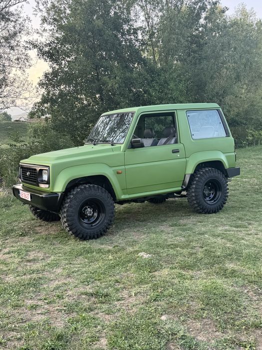 Vand sau schimb Daihatsu Rocky