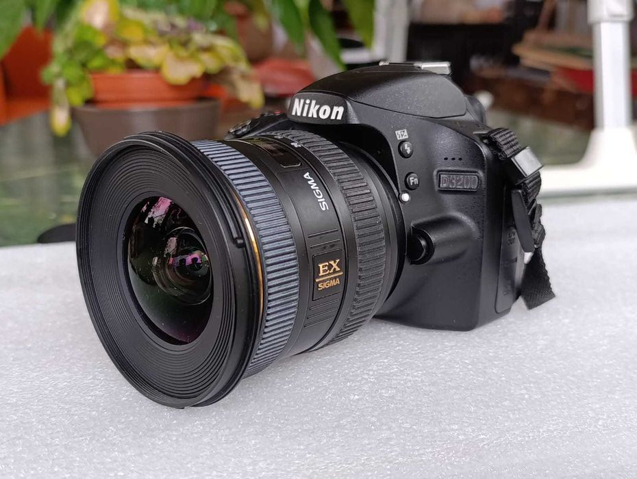 Kit DSLR Nikon D3200 + Obiectiv Ultra-Wide Sigma 10-20mm