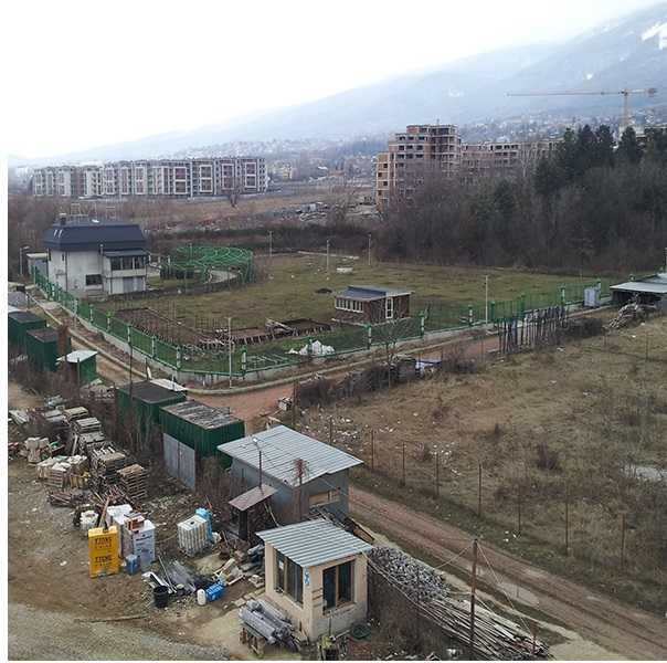 Продавам Метална Ограда