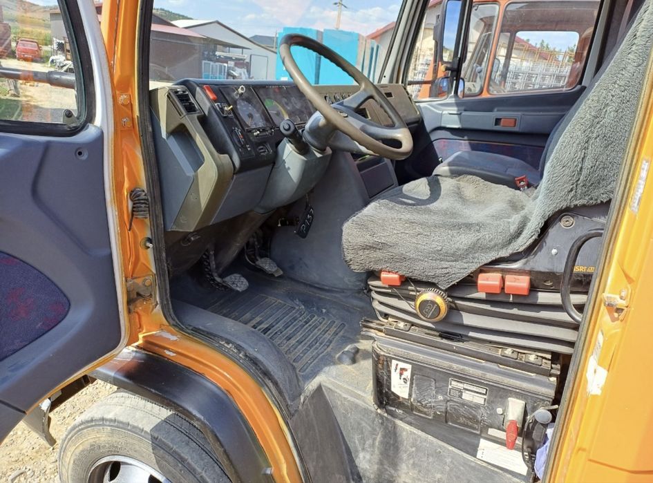 Iveco Daily basculabil cu macara (Mercedes Vario 815 D,DAF)