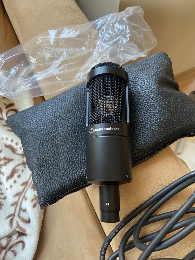 Audio-Technica АТ2035 микрофон за студия