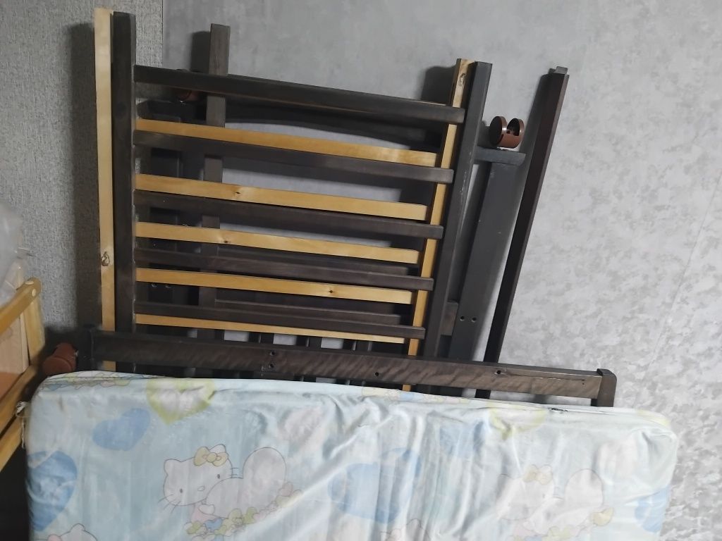 Продам детскую кровать