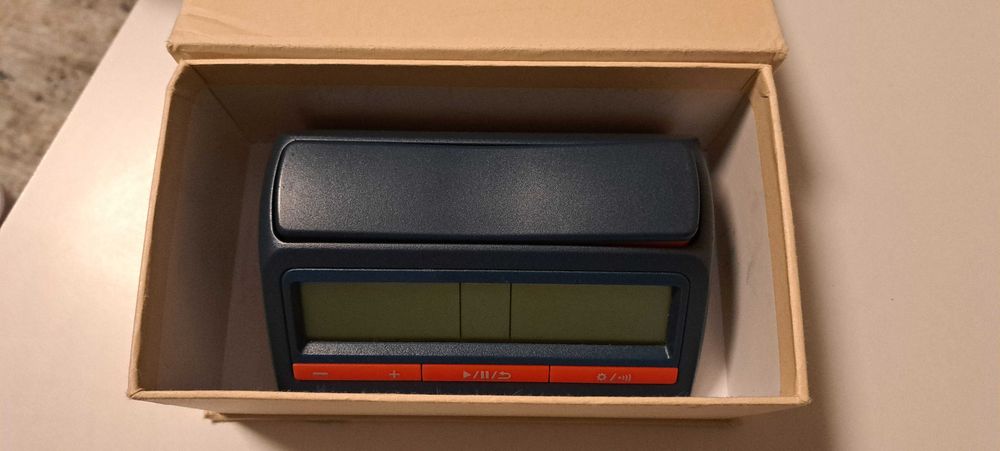 Електронен часовник за шах