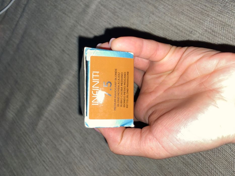 Vopsea păr INFINITI, nuanța 7.5