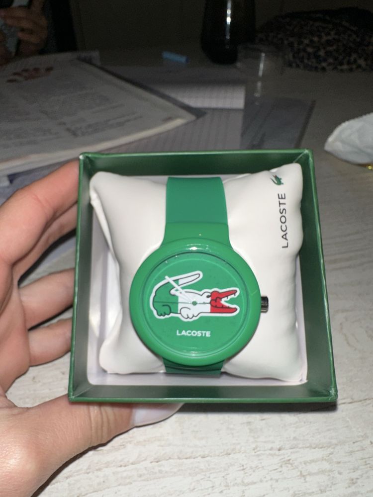 Часовник Lacoste