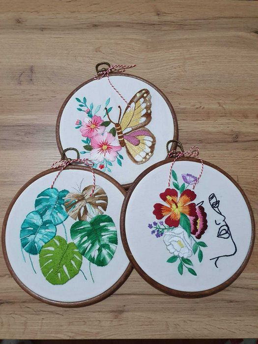 Martisor decorativ brodat