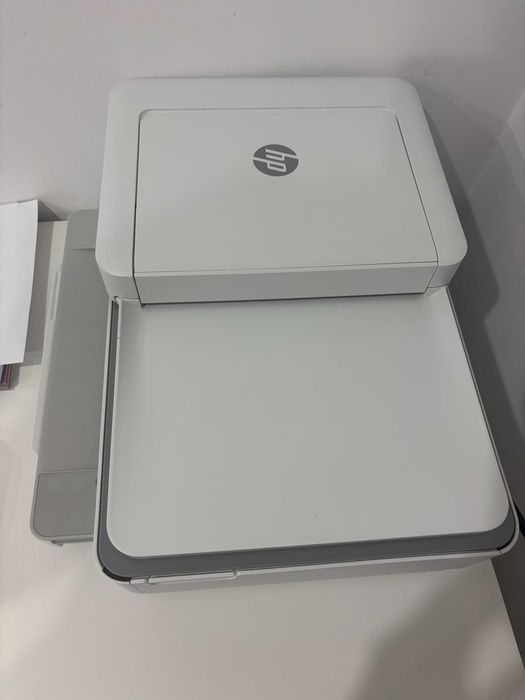 Imprimanta HP DeskJet Plus Ink Advantage 6475