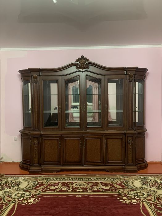 Срочно продается гостиной стенка