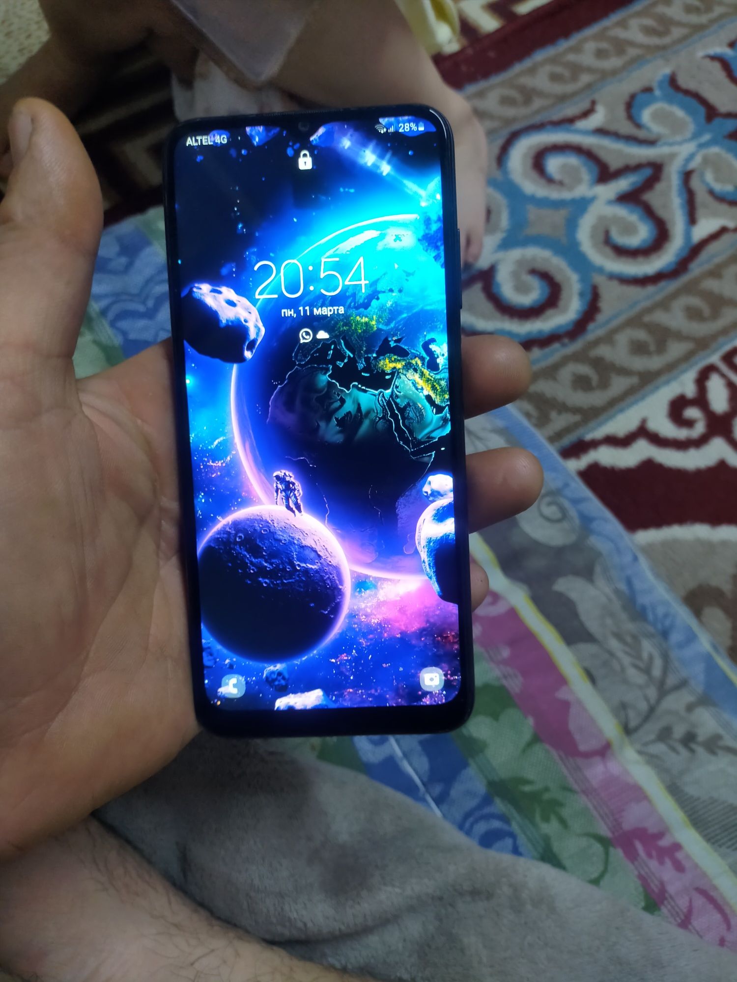 Samsung a03c телефон