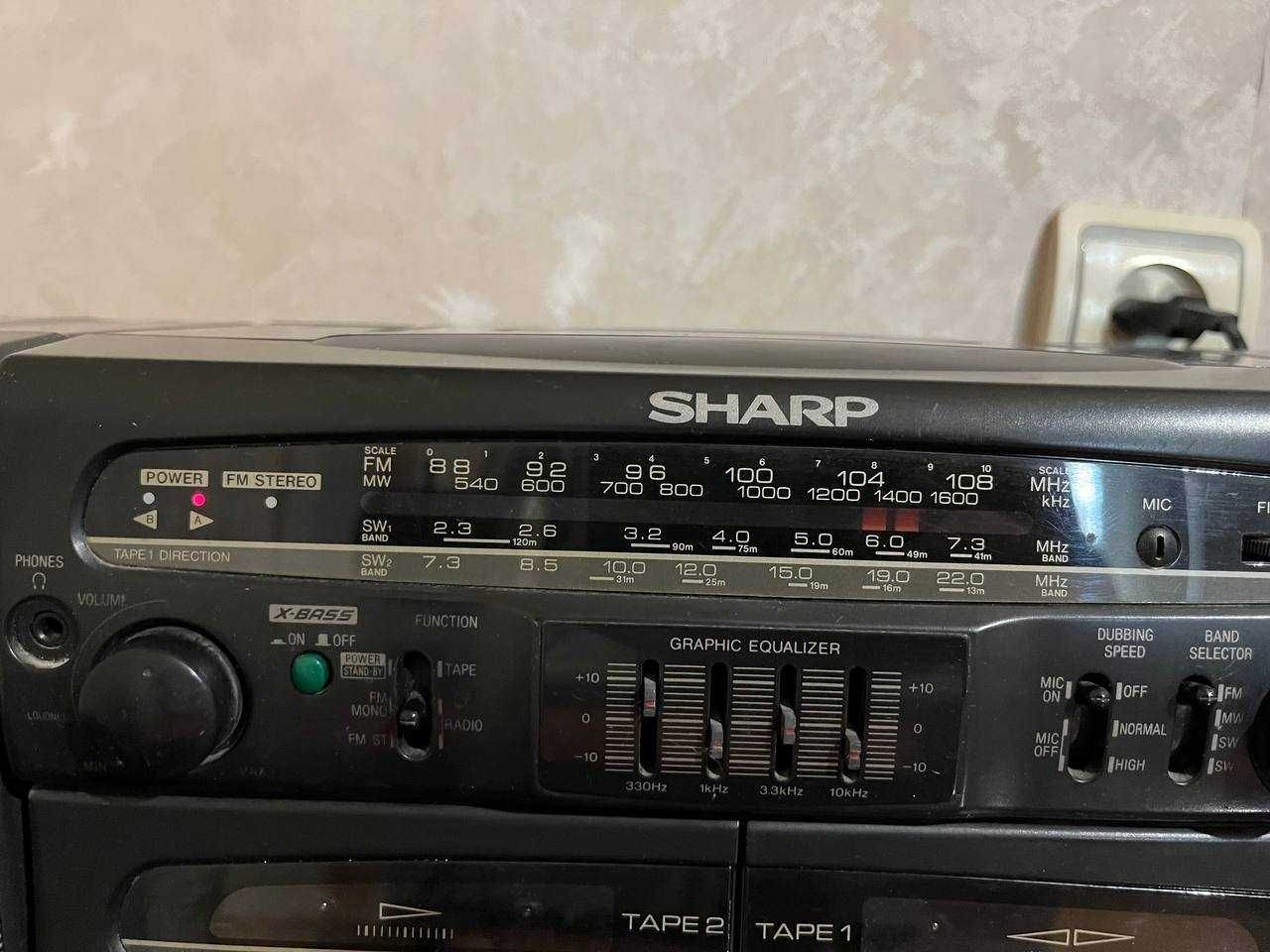 Продаётся кассетный магнитофон sharp