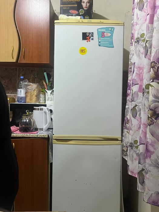 Продам холодильник