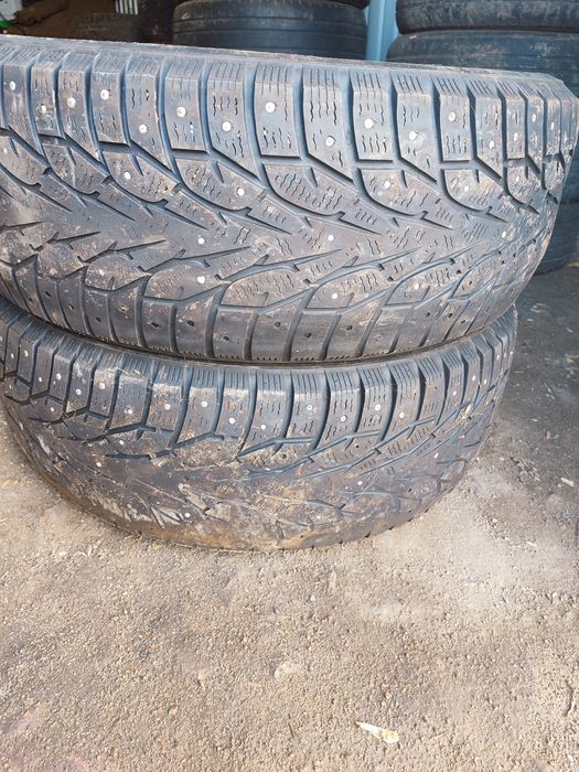 Продам резину на r17