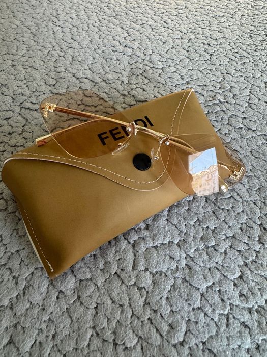 Слънчеви очила Fendi