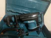 Makita HM 1213C demolator